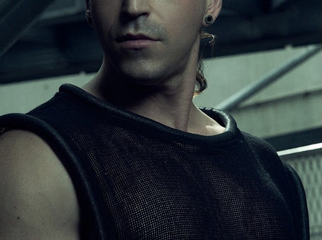SYZMIC MESH TANK TOP 212 in black, showing tubular edging around the neckline and armhole.