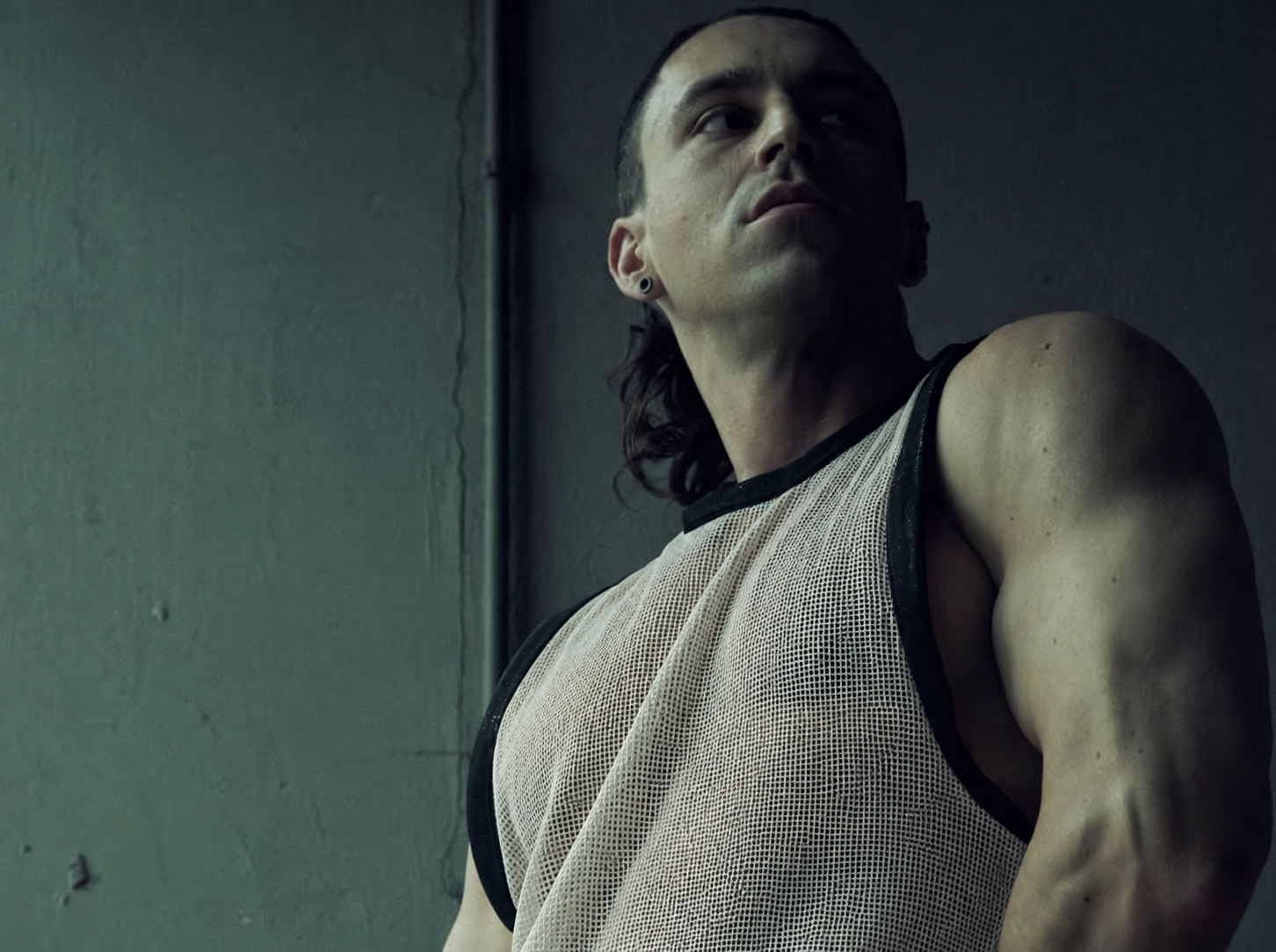 MESH TANK TOP 211 in white/ecru with black wax-coated rib trims — digitally retouched color simulation.